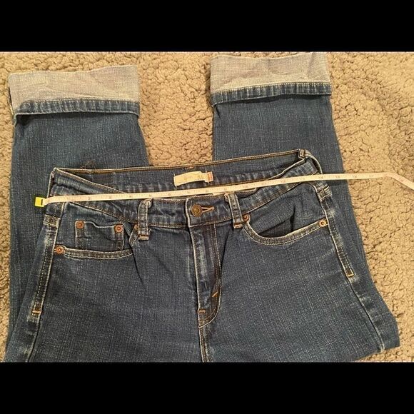 Levi’s Cuffed Capris Size 6 Jean - Picture 8 of 10